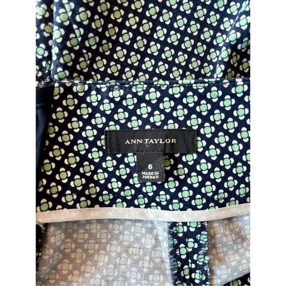 Ann Taylor green and navy geometric pencil skirt size 6 - Picture 3 of 4